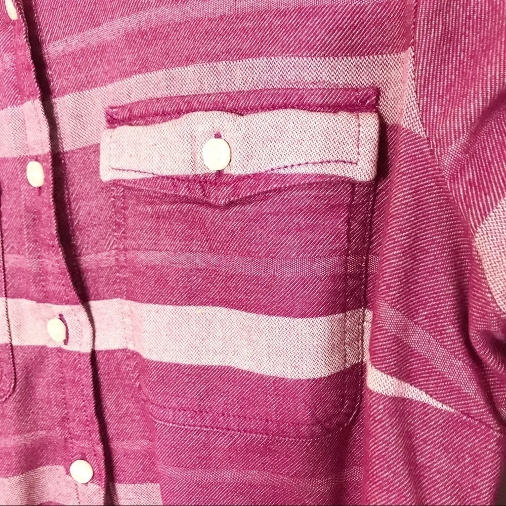 J. Crew Pink Red Striped Heavy Weight Flannel Button Down Shirt Size Small - Picture 3 of 8